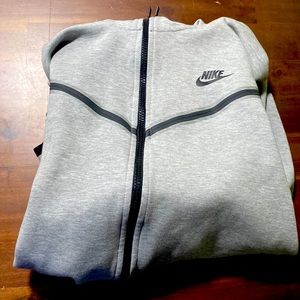 Nike Tech, Grey, Size Large